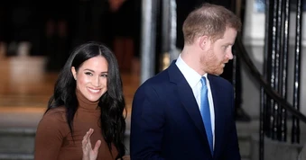 Trước khi rời Hoàng gia Anh, Harry nhận 'tối hậu thư' từ Nữ hoàng Elizabeth II