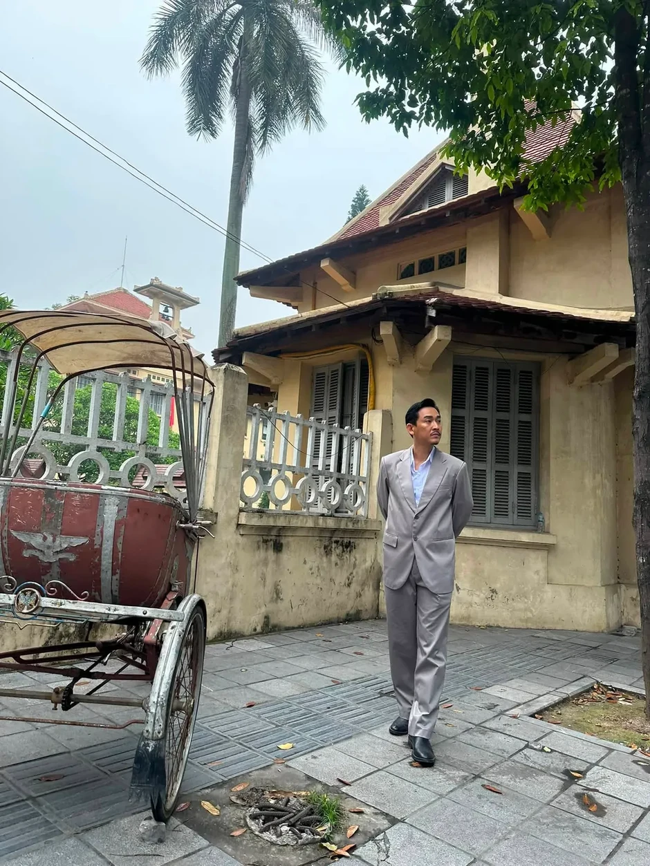 Trước thềm lên sóng với Sao Check, Hứa Vĩ Văn khoe ảnh "ngày ấy - bây giờ" trên phim VTV Trước thềm lên sóng với Sao Check, Hứa Vĩ Văn khoe ảnh "ngày ấy - bây giờ" trên phim VTV