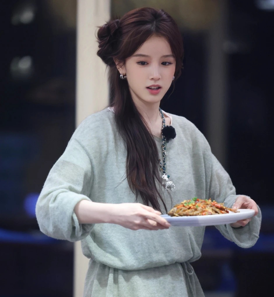 Trương Nhã Kỳ bị cắt sóng Trương Nhã Kỳ bị cắt sóng