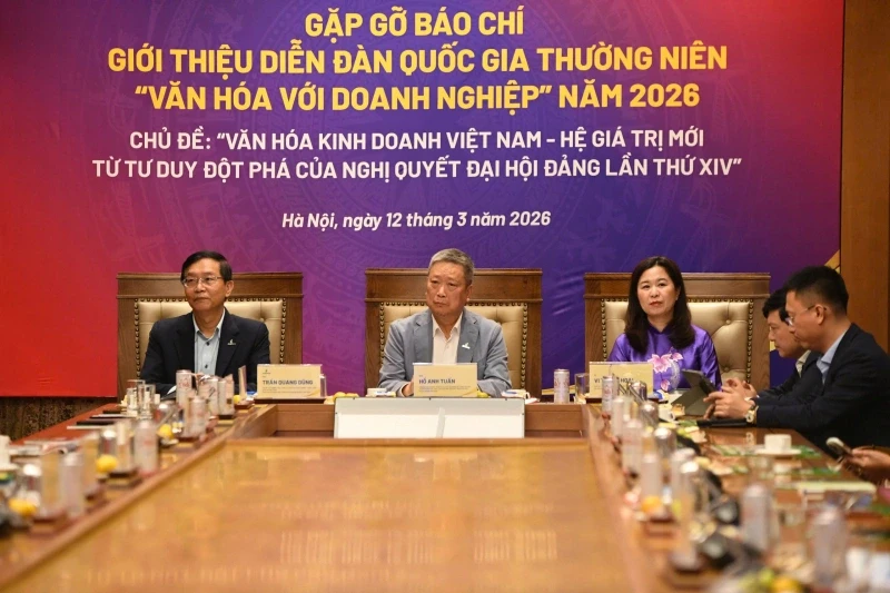 Từ doanh thu "Mưa đỏ", NSND Vũ Ngoạn Hợp mong nghệ thuật Việt Nam tiến xa Từ doanh thu "Mưa đỏ", NSND Vũ Ngoạn Hợp mong nghệ thuật Việt Nam tiến xa