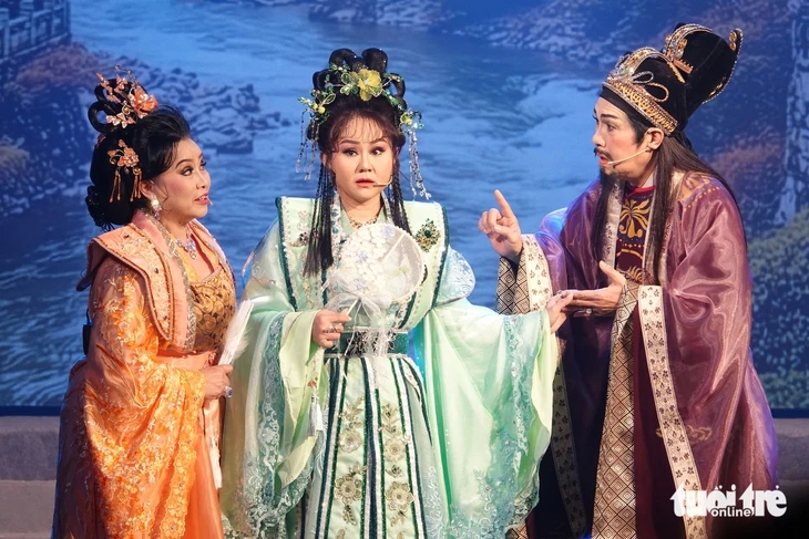 Tú Sương, ‘đệ nhất tiểu tam’ trong Gánh cải trạng nguyên Tú Sương, ‘đệ nhất tiểu tam’ trong Gánh cải trạng nguyên