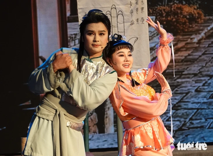 Tú Sương, ‘đệ nhất tiểu tam’ trong Gánh cải trạng nguyên Tú Sương, ‘đệ nhất tiểu tam’ trong Gánh cải trạng nguyên