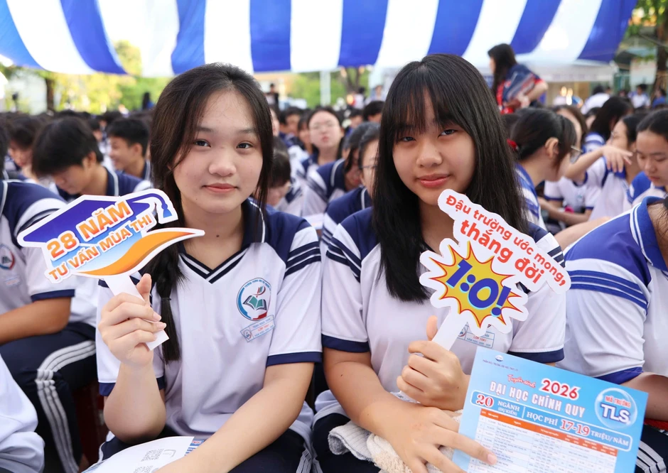 Tuyển sinh ĐH 2026: Giải đáp băn khoăn về xét tuyển học bạ và chứng chỉ IELTS Tuyển sinh ĐH 2026: Giải đáp băn khoăn về xét tuyển học bạ và chứng chỉ IELTS