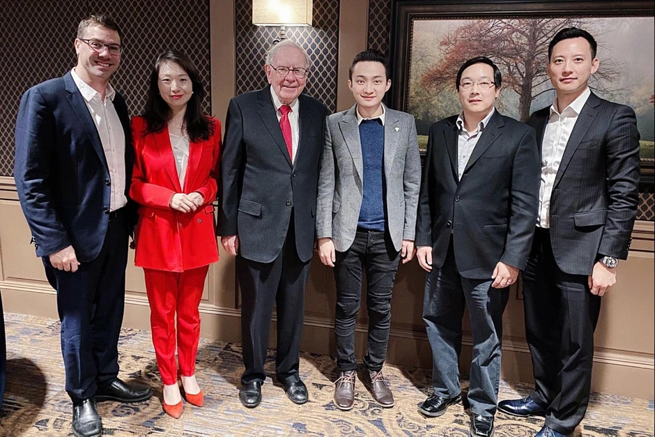 Tỷ phú khiến Cảnh Điềm lao đao là ai?