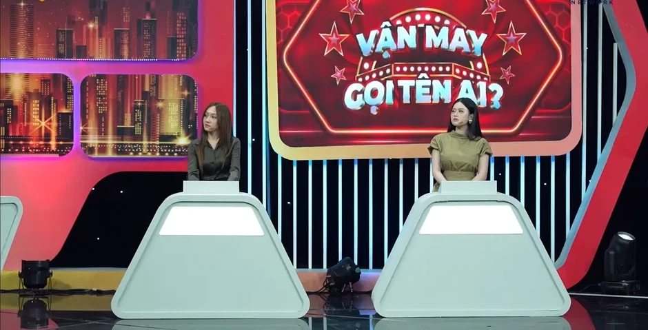 Vận may gọi tên ai: Hạnh Nguyên trả lời đúng tuyệt đối vòng cuối, ẵm 208 triệu đồng Vận may gọi tên ai: Hạnh Nguyên trả lời đúng tuyệt đối vòng cuối, ẵm 208 triệu đồng