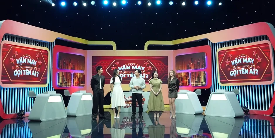 Vận may gọi tên ai: Hạnh Nguyên trả lời đúng tuyệt đối vòng cuối, ẵm 208 triệu đồng Vận may gọi tên ai: Hạnh Nguyên trả lời đúng tuyệt đối vòng cuối, ẵm 208 triệu đồng
