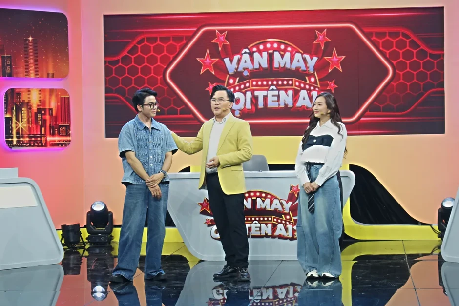 Vận may gọi tên ai - Tập 3: Phương Lan bỏ lỡ cơ hội thắng lớn 120 triệu đồng Vận may gọi tên ai - Tập 3: Phương Lan bỏ lỡ cơ hội thắng lớn 120 triệu đồng