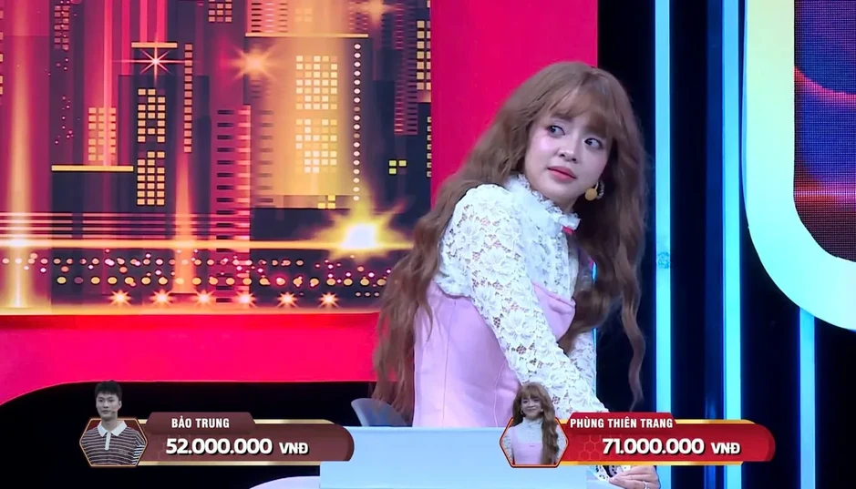 Vận may gọi tên ai: Từ người duy nhất trả lời sai câu đầu, Phùng Thiên Trang thắng lớn với 123 triệu đồng