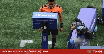 VAR đang "tiến hóa" thế nào sau hơn 1 thập kỷ xuất hiện tại World Cup