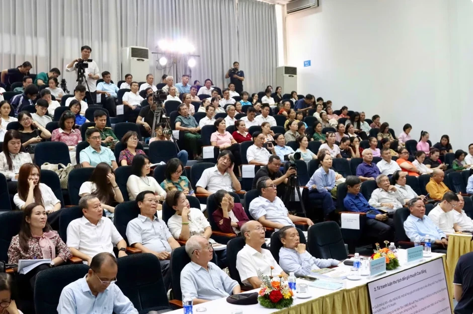 Vì sao Cổ Loa là kinh thành cổ quy mô đứng đầu châu Á? Vì sao Cổ Loa là kinh thành cổ quy mô đứng đầu châu Á?