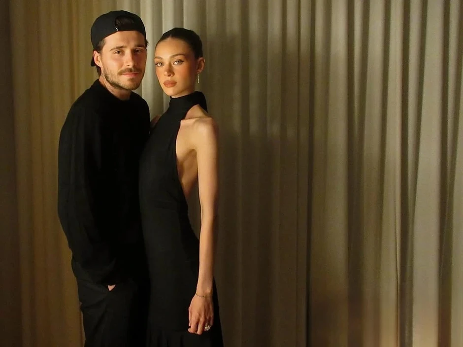 Victoria Beckham lên tiếng đáp trả những tuyên bố gây tranh cãi của con trai Victoria Beckham lên tiếng đáp trả những tuyên bố gây tranh cãi của con trai