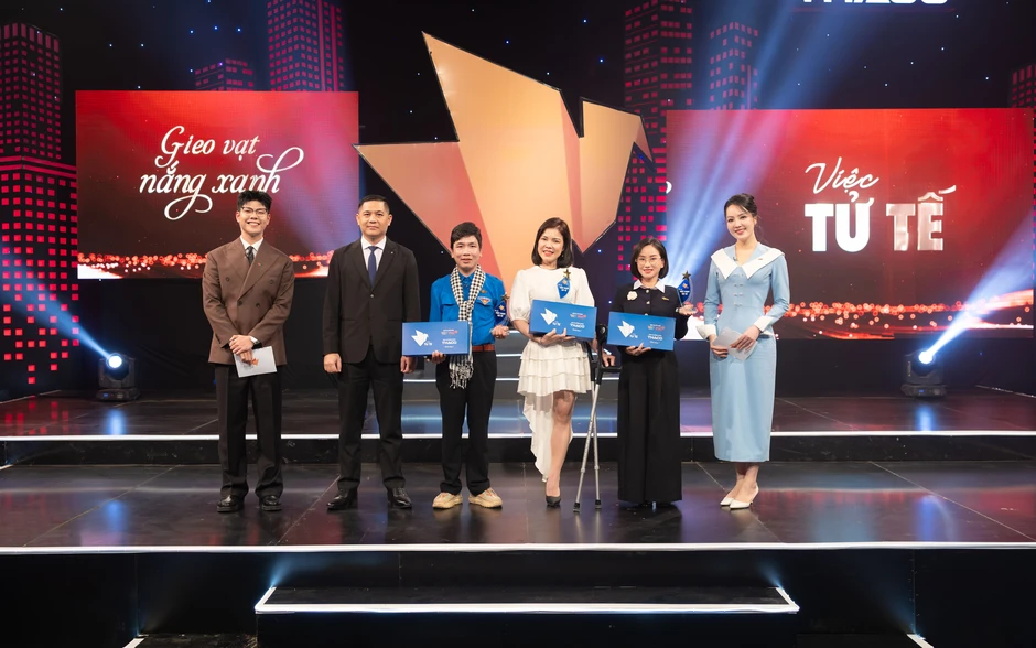 Việc tử tế tháng 3 "Gieo vạt nắng xanh": Câu chuyện của những người gieo lòng tốt và niềm tin Việc tử tế tháng 3 "Gieo vạt nắng xanh": Câu chuyện của những người gieo lòng tốt và niềm tin