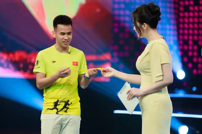 Việc tử tế tháng 8: Những người bước qua bóng tối để thắp sáng hy vọng cho cộng đồng