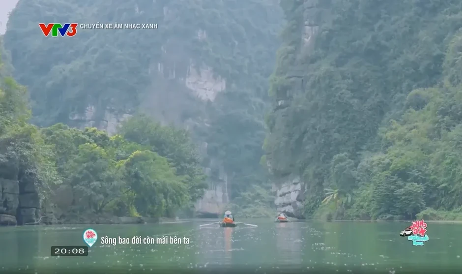 Vinh Khuất mang “Sông bốn mùa” đến Tam Cốc