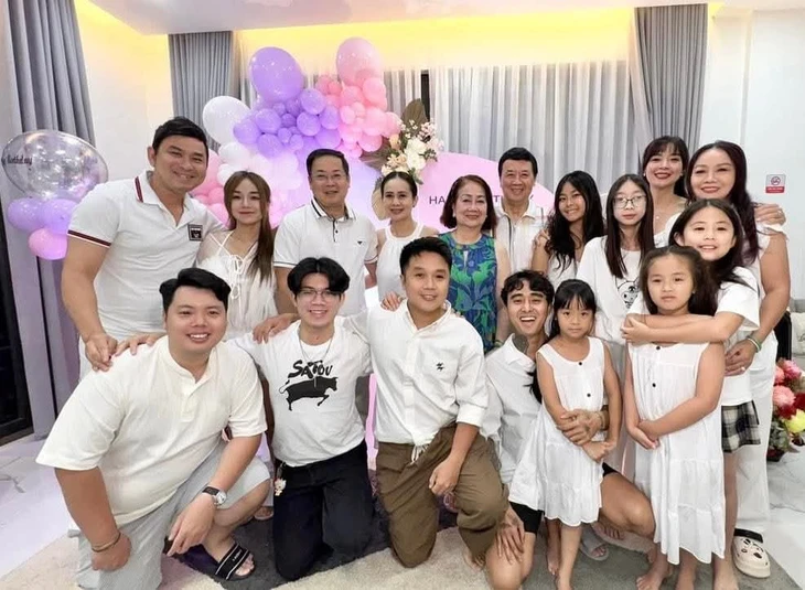 Vợ chồng nghệ sĩ Bảo Quốc kỷ niệm 58 năm bên nhau Vợ chồng nghệ sĩ Bảo Quốc kỷ niệm 58 năm bên nhau