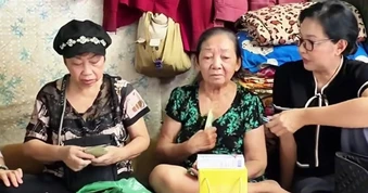 Vợ đầu NSND Thanh Tuấn 77 tuổi vẫn phải đi chạy xe ôm nuôi con gái 58 tuổi bệnh nặng