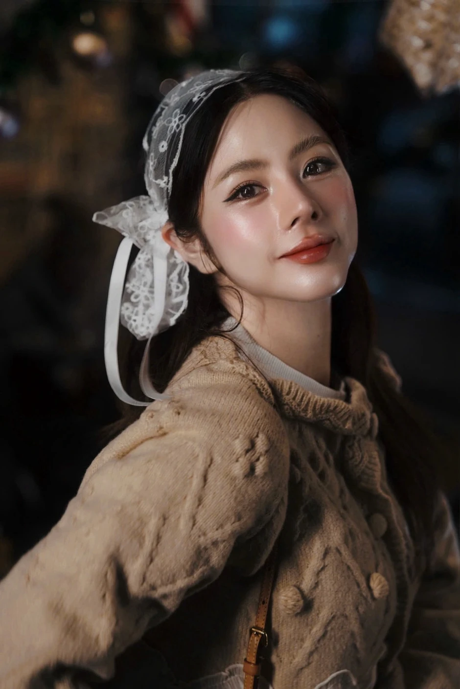 Vợ Huỳnh Anh nói về tin gia đình phá sản, phải mưu sinh từng ngày Vợ Huỳnh Anh nói về tin gia đình phá sản, phải mưu sinh từng ngày