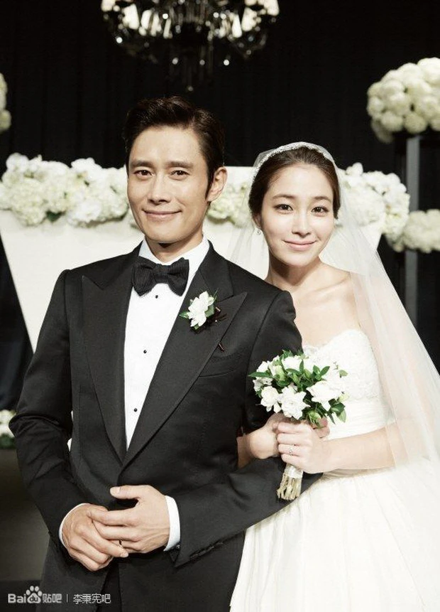 Vợ Lee Byung Hun đau đớn la hét trong bệnh viện hậu sinh mổ Vợ Lee Byung Hun đau đớn la hét trong bệnh viện hậu sinh mổ