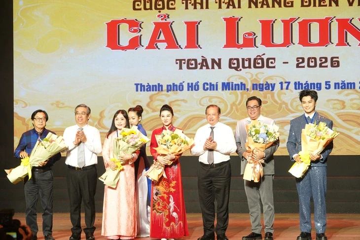 Võ Minh Lâm là giám khảo trẻ nhất cuộc thi Tài năng diễn viên cải lương toàn quốc 2026 Võ Minh Lâm là giám khảo trẻ nhất cuộc thi Tài năng diễn viên cải lương toàn quốc 2026