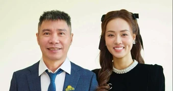 Vợ NSND Công Lý trải lòng sau 5 năm biến cố, tiết lộ khóc nhiều hơn chồng