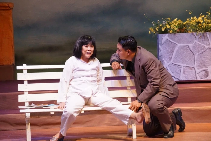 Vỡ òa cảm xúc với phiên bản mới "Người điên trong ngôi nhà cổ" Vỡ òa cảm xúc với phiên bản mới "Người điên trong ngôi nhà cổ"