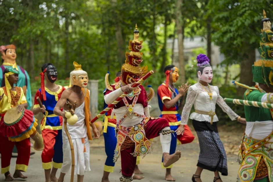 Võ Tấn Phát gây sốc khi "đối đầu trực diện" Võ Tấn Phát