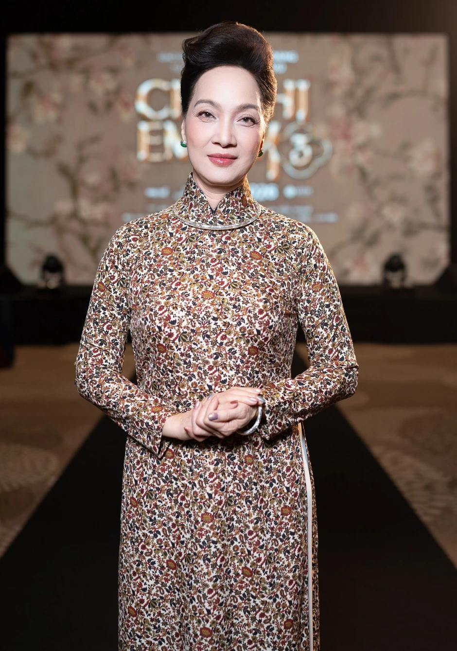 Vũ trụ hoa hậu, ngọc nữ đổ bộ thảm đỏ