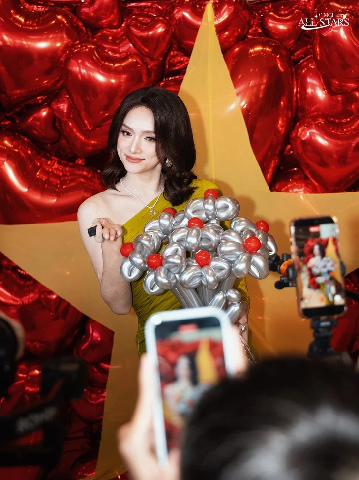 Vừa nhập cuộc MGI All Stars, Hương Giang được dự đoán đăng quang Vừa nhập cuộc MGI All Stars, Hương Giang được dự đoán đăng quang