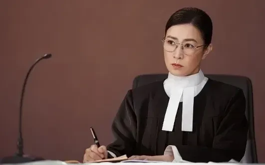 Xa Thi Mạn lo lắng sức ép của 'cơn bão' phim cực ngắn Xa Thi Mạn lo lắng sức ép của 'cơn bão' phim cực ngắn