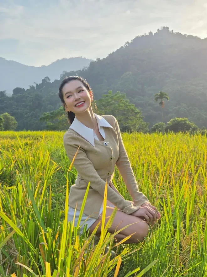 Yên Đan trưởng thành từ 'Đi giữa trời rực rỡ' đến 'Ốc mượn hồn' Yên Đan trưởng thành từ 'Đi giữa trời rực rỡ' đến 'Ốc mượn hồn'