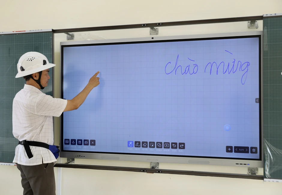 "Chạy nước rút" hoàn thành trường nội trú biên giới trước năm học mới "Chạy nước rút" hoàn thành trường nội trú biên giới trước năm học mới