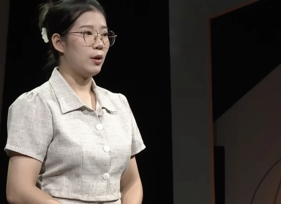 "Sấm đánh tiếng nào, mình gào khóc tiếng đó" - Áp lực không tưởng của nữ sinh Hà Nội khiến nhiều người ngẫm lại về 2 chữ "du học" "Sấm đánh tiếng nào, mình gào khóc tiếng đó" - Áp lực không tưởng của nữ sinh Hà Nội khiến nhiều người ngẫm lại về 2 chữ "du học"