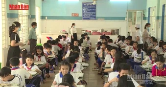 [Video] Bộ Giáo dục và Đào tạo siết chuẩn bữa ăn học đường, xây thực đơn dinh dưỡng toàn quốc