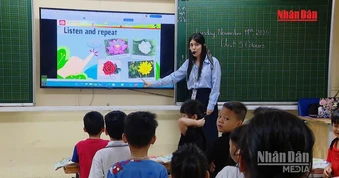 [Video] Tiếng Anh có thể thành môn bắt buộc từ lớp 1