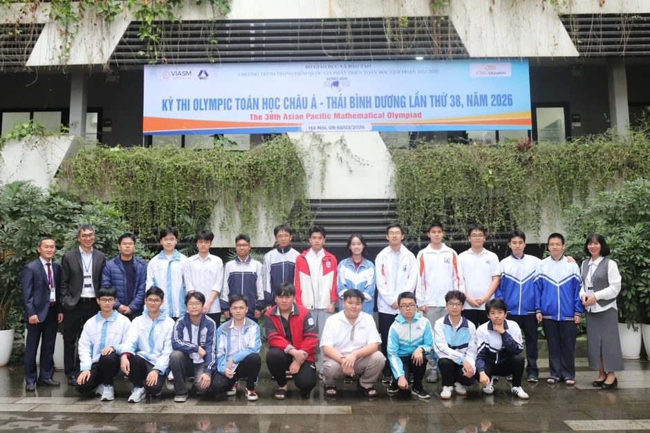 10 thí sinh dẫn đầu vòng thi Olympic Toán học châu Á tại Việt Nam 10 thí sinh dẫn đầu vòng thi Olympic Toán học châu Á tại Việt Nam