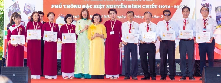 100 năm Trường Nguyễn Đình Chiểu: Hành trình ‘chạm đến trái tim’