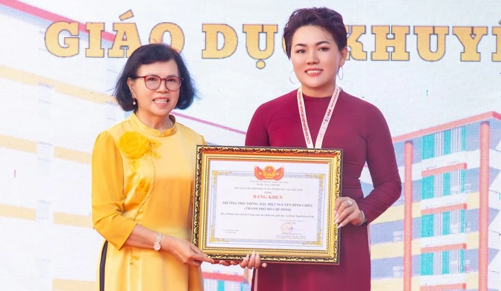 100 năm Trường Nguyễn Đình Chiểu: Hành trình ‘chạm đến trái tim’