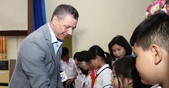 150 học sinh hiếu học vượt khó ở TPHCM nhận học bổng Nguyễn Đức Cảnh