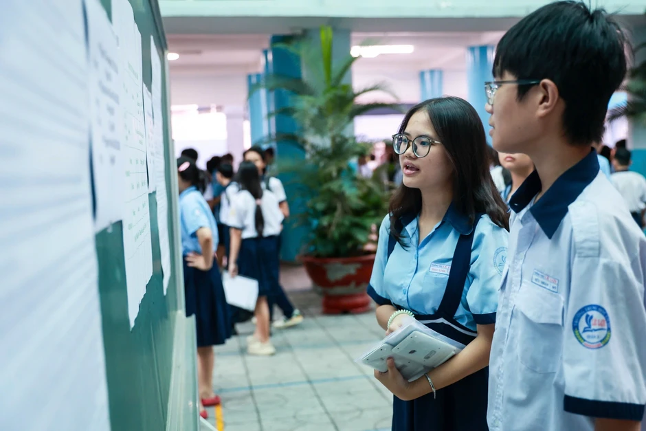 151.269 thí sinh TP.HCM bắt đầu thi lớp 10: Giám đốc Sở GD-ĐT nói về đề thi 151.269 thí sinh TP.HCM bắt đầu thi lớp 10: Giám đốc Sở GD-ĐT nói về đề thi