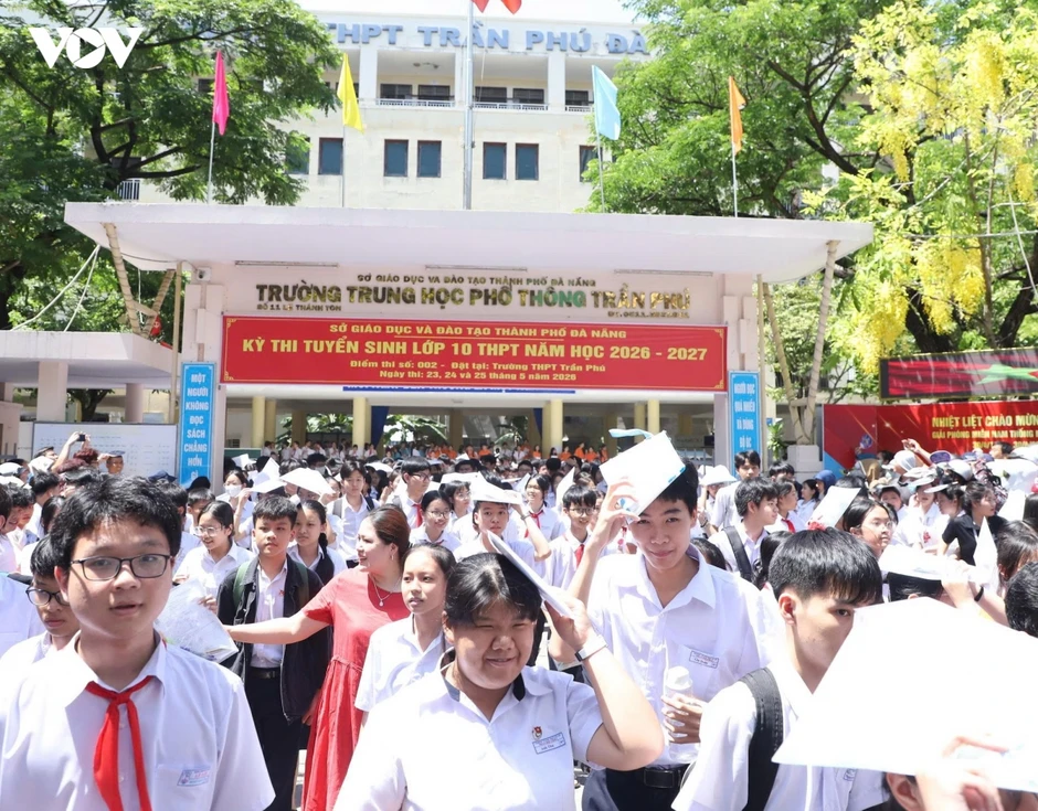 157 thí sinh vắng mặt trong ngày đầu tiên thi tuyển sinh vào lớp 10 tại Đà Nẵng 157 thí sinh vắng mặt trong ngày đầu tiên thi tuyển sinh vào lớp 10 tại Đà Nẵng