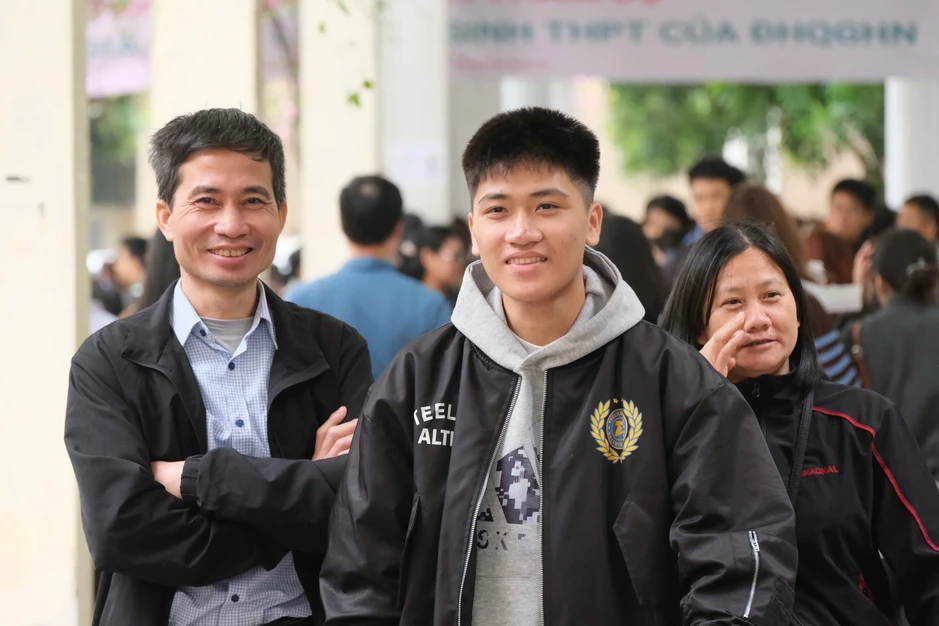 16.500 thí sinh phía Bắc tranh suất vào đại học sớm, đề Toán khó hơn Văn 16.500 thí sinh phía Bắc tranh suất vào đại học sớm, đề Toán khó hơn Văn