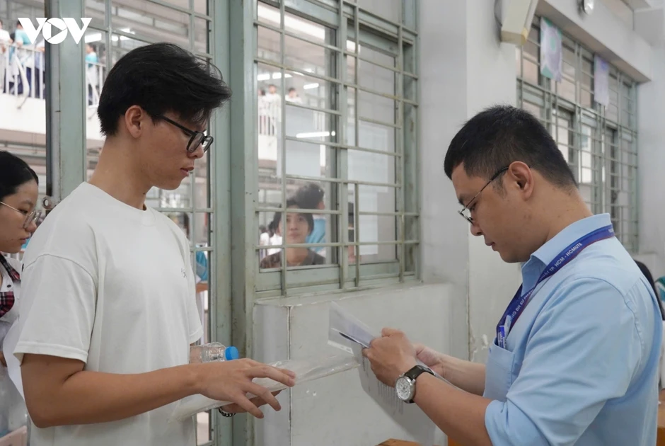 170.000 thí sinh dự thi đánh giá năng lực đợt 2 của Đại học Quốc gia TP.HCM 170.000 thí sinh dự thi đánh giá năng lực đợt 2 của Đại học Quốc gia TP.HCM