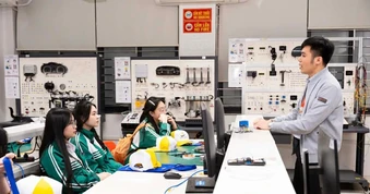 242 dự án vào vòng chung kết Cuộc thi Nghiên cứu khoa học, kỹ thuật cấp quốc gia dành cho học sinh trung học