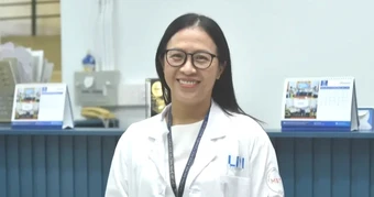 3 tân giáo sư đặc biệt nhất nước