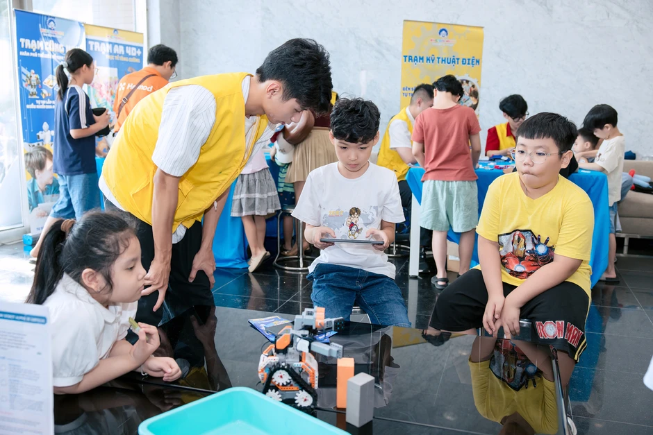 3.500 lượt người đến VTV vui Trung thu, trẻ nhỏ vừa chơi vừa khám phá khoa học