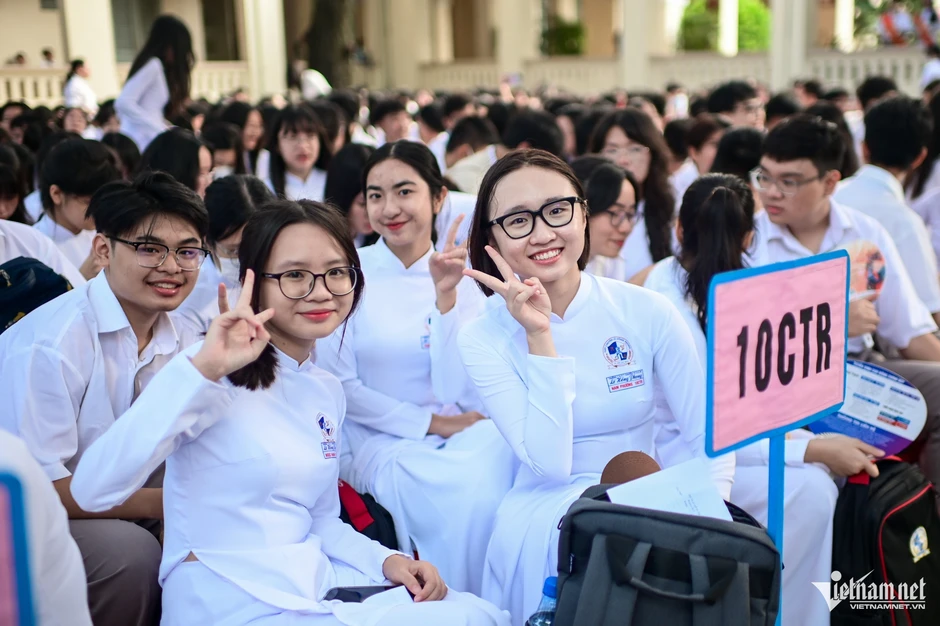 4 đề xuất về tuyển sinh, thi cử từ một giáo viên gửi tân Bộ trưởng GD-ĐT 4 đề xuất về tuyển sinh, thi cử từ một giáo viên gửi tân Bộ trưởng GD-ĐT