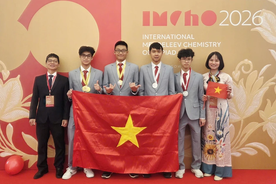 4 học sinh Việt vào top 30 thế giới tại “kỳ thi hoá học khó nhất hành tinh” 4 học sinh Việt vào top 30 thế giới tại “kỳ thi hoá học khó nhất hành tinh”