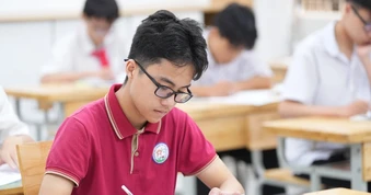 400 học sinh Hà Nội thi giải toán sau nhiều năm gián đoạn