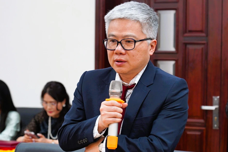 6 giáo sư Toán học danh tiếng tham gia hướng dẫn đào tạo tiến sĩ tại Việt Nam 6 giáo sư Toán học danh tiếng tham gia hướng dẫn đào tạo tiến sĩ tại Việt Nam