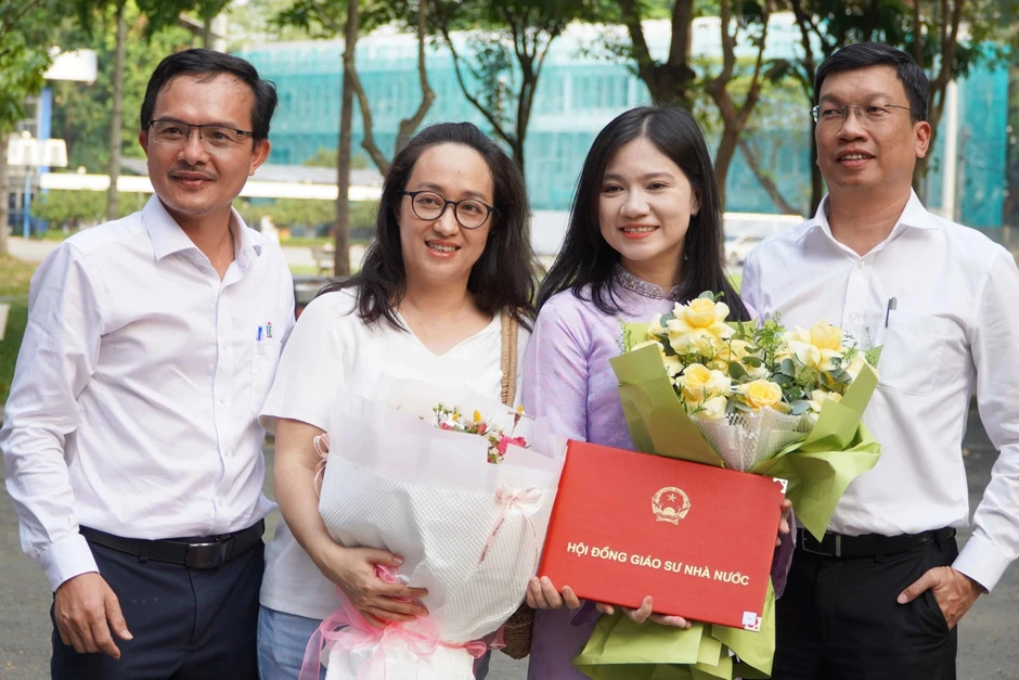 7 nhóm giáo viên được "trải thảm đỏ" tuyển dụng và hưởng phụ cấp đặc thù 7 nhóm giáo viên được "trải thảm đỏ" tuyển dụng và hưởng phụ cấp đặc thù